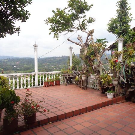 Hostal Loco Locombia San Augustin Bagian luar foto