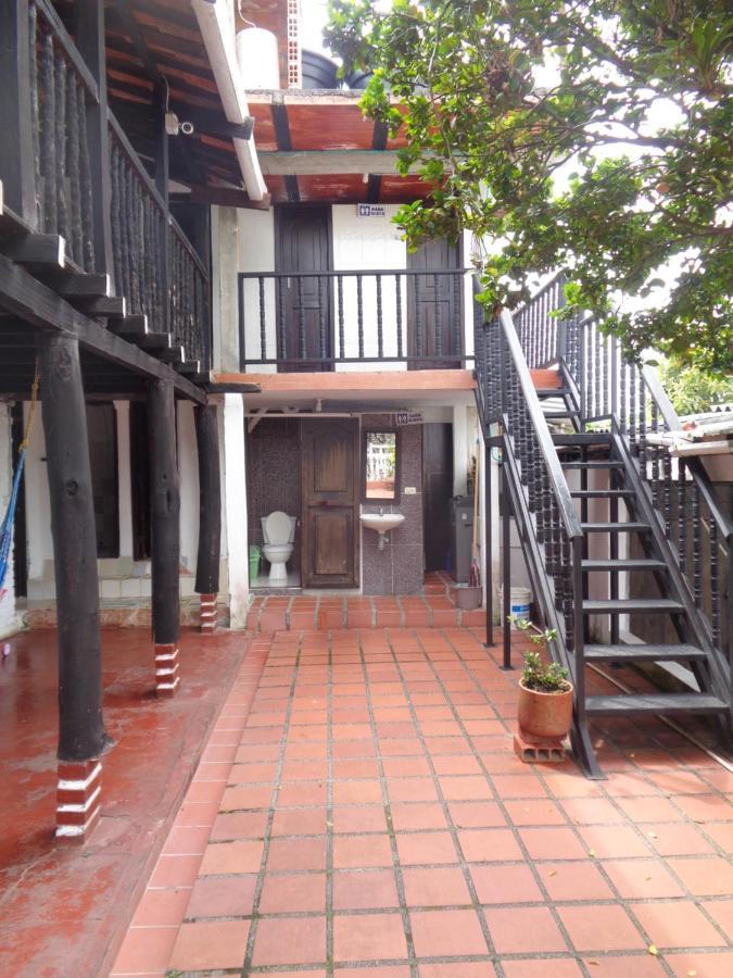 Hostal Loco Locombia San Augustin Bagian luar foto