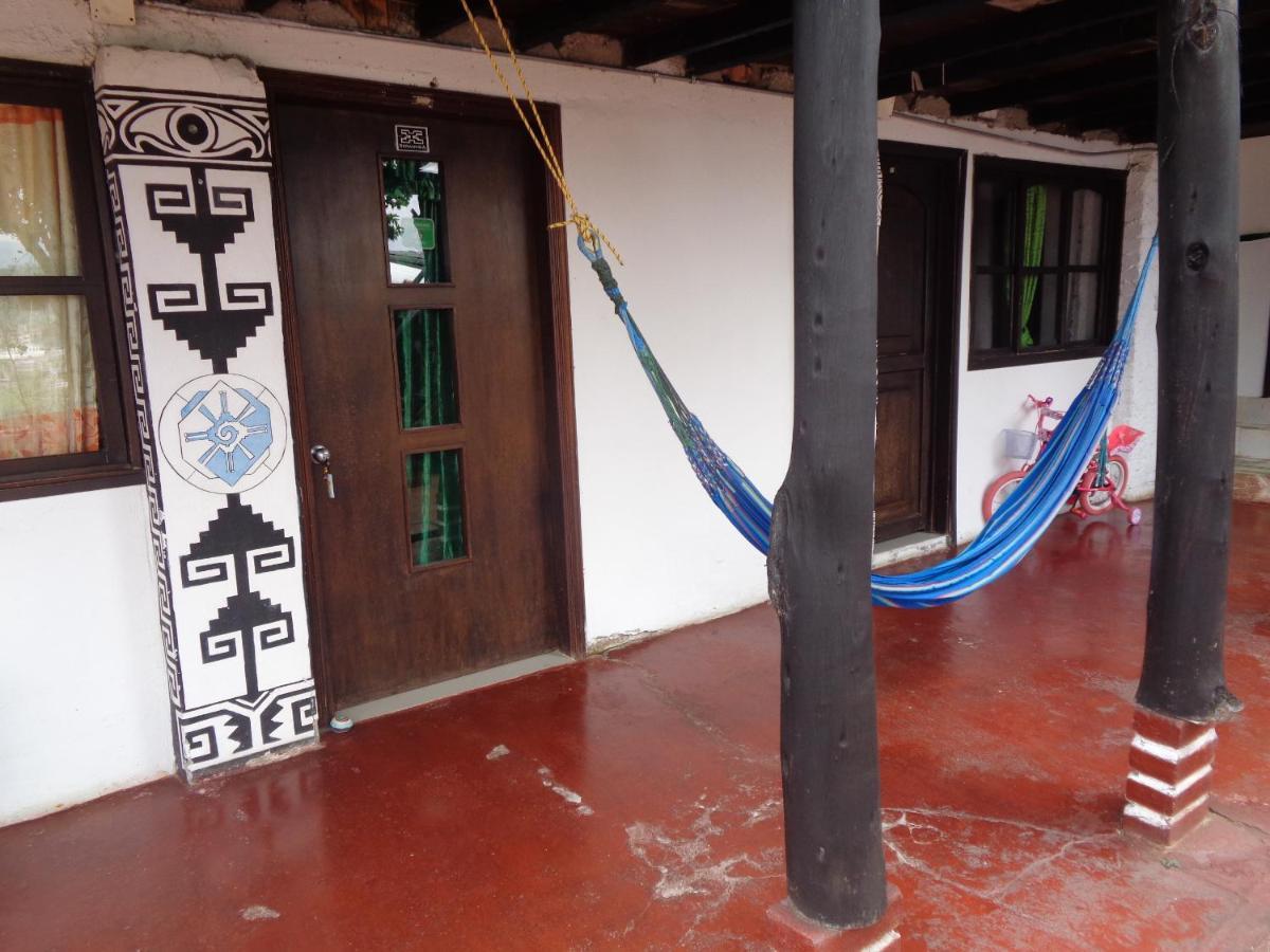 Hostal Loco Locombia San Augustin Bagian luar foto